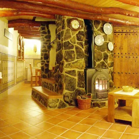 Casa Rural La Cuadra * Huermeda